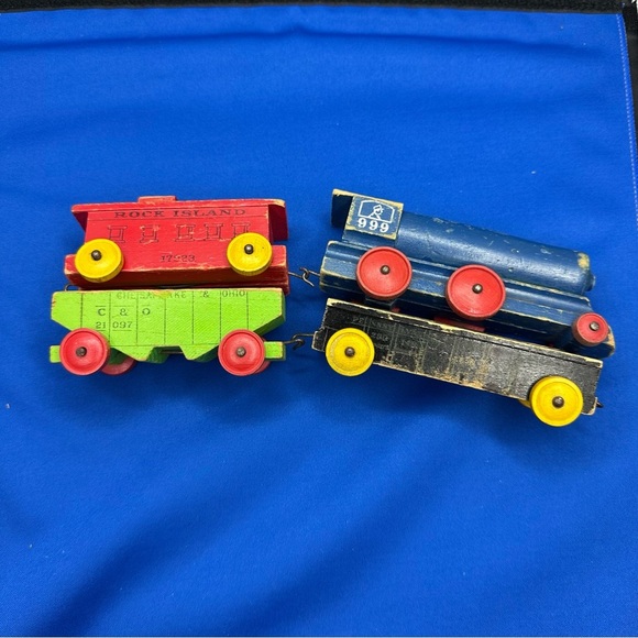 Vintage Strombecker Set of 4 Train and cars - Picture 1 of 9